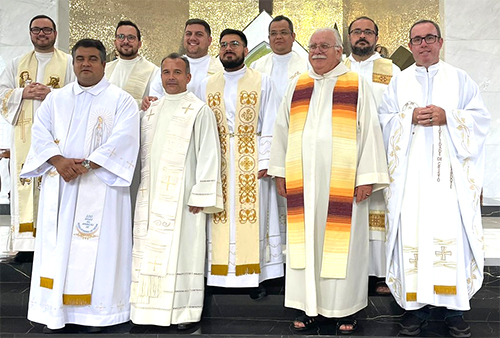 Dez padres da Diocese de Barretos participaram de peregrinação